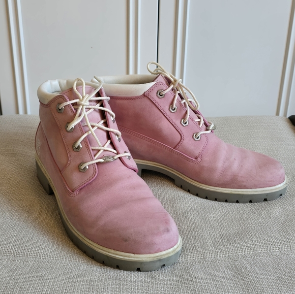 Timberland Nellie Waterproof Chukka Boots, size 10 in rose pink - Picture 2 of 6